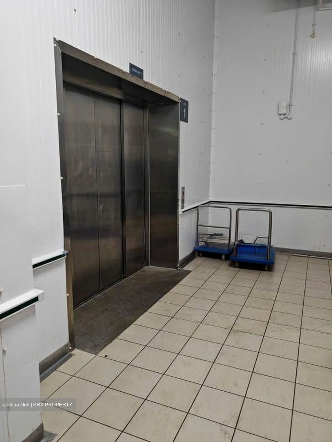 Kranji Way (D25), Warehouse #596870271
